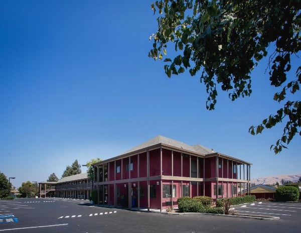 Alura Inn image 3